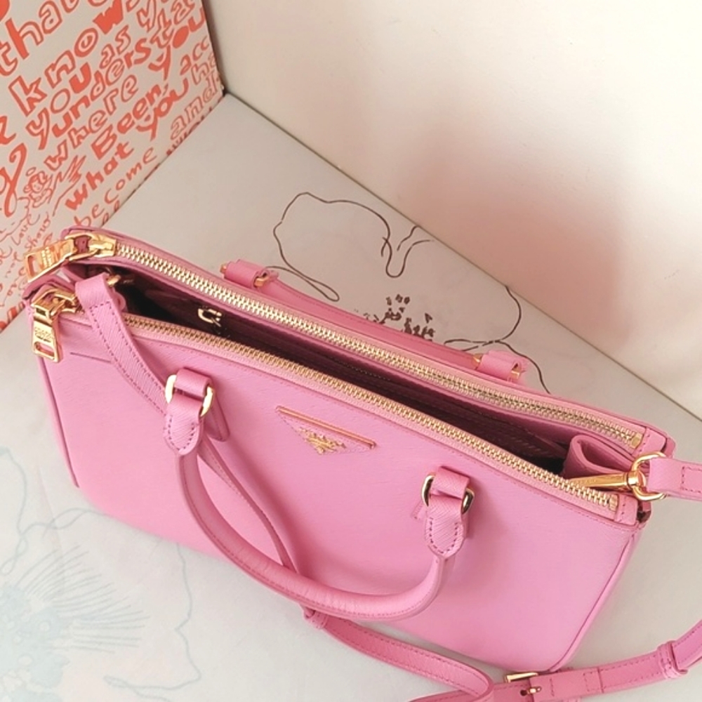 Prada pink Galleria Saffiano leather bag - Picture 6 of 17